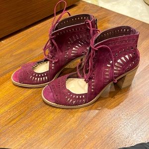 Purple suede Vince Camuto heels. Size 6.5
